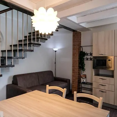 Apartment 4 Min To - Duplex With Private Parking