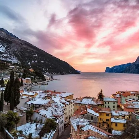 דירה Lago-Terme-Gardaland, Private Parking At Dolce Duplex Lazise *